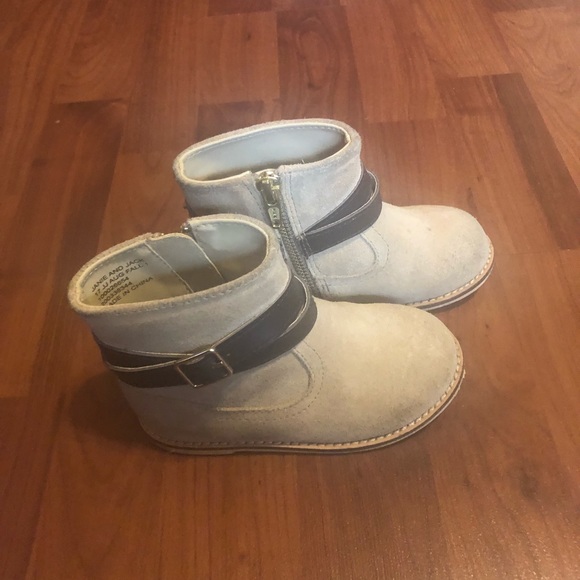 JANIE AND JACK SUEDE BOOTIE - Picture 4 of 8